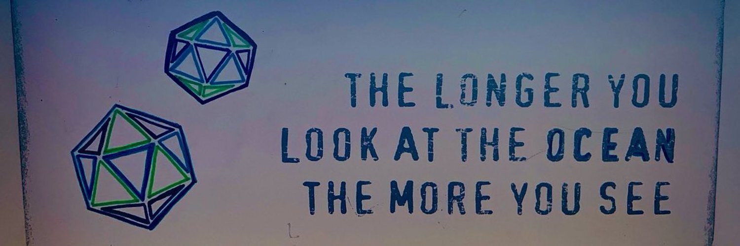 virome_girl's profile header