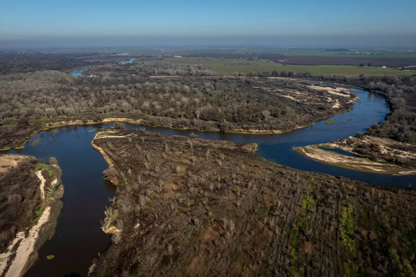 photo - bend in river - Modesto