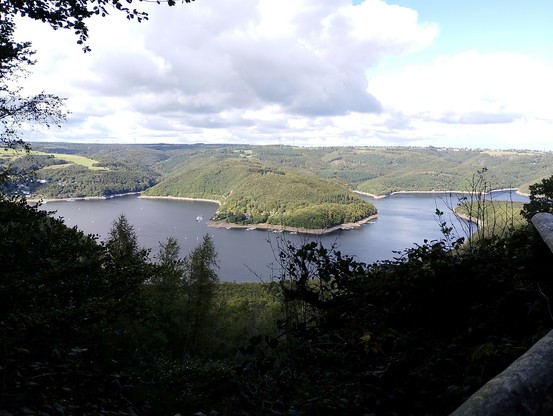 Aussicht vom Kermeter über den Rursee