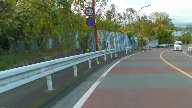 東京都八王子市からあきる野市方面へ 国道411号「七曲り」（風景をメインに撮影しているため字幕ありにすると説明文が出ます。）