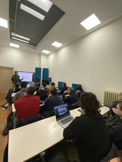 Gli allievi seguono il workshop del prof. Brezina