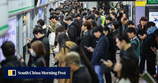 Almost 1 in 2 Koreans of child-bearing age are OK with not having a family, survey shows