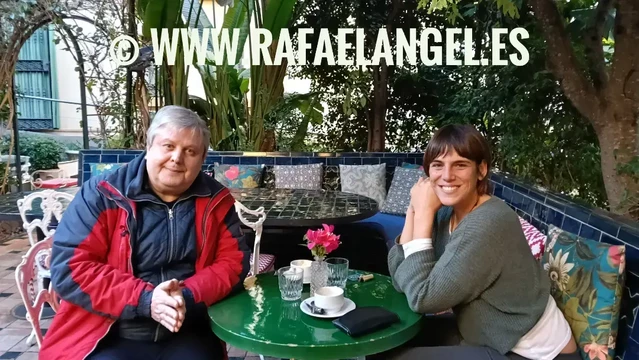 Feliz con mi Hermanita
Marta Hidalgo Morillo Morillo Velarde 

Dios me dio una Hermana, y esa Hermana eres tú.

Fraternidad: Amistad o afecto entre hermanos o entre quienes se tratan como tales.

Amor Amor Fraternal Amor  Fraterno

Compartido por Rafael Ángel Fernández Gutiérrez 
https://www.rafaelangel.es
https://www.periodista.be