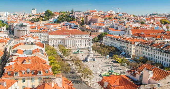 Nova lei facilita residência de brasileiros em Portugal; veja o que muda