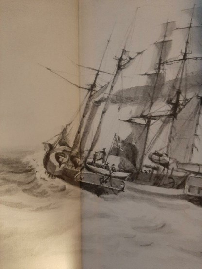 Eine Skizze von Graham Gore, auf der die "Erebus" im Schlepptau von der "Blazer" zu sehen ist. Es handelt sich um eine Bleistiftskizze von zwei Schiffen aus dem Zeitalter der Segelschiffe, die nebeneinander auf dem offenen Meer fahren. Es scheint ein starker Wind von links zu wehen. Die Skizze stammt aus dem Buch "Das Ministerium der Zeit" von Kaliane Bradley.