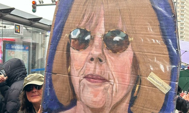 Pancarta de Giséle Pelicot en la manifestación del 8M en Madrid (Alba Rodríguez Morales)