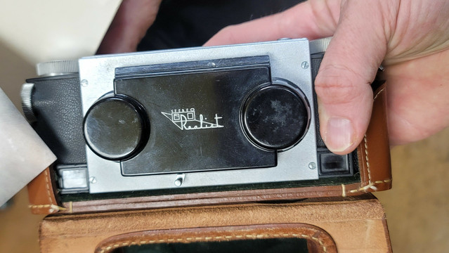 Realist Stereo Camera