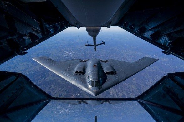A #B2 #bomber #refueling.