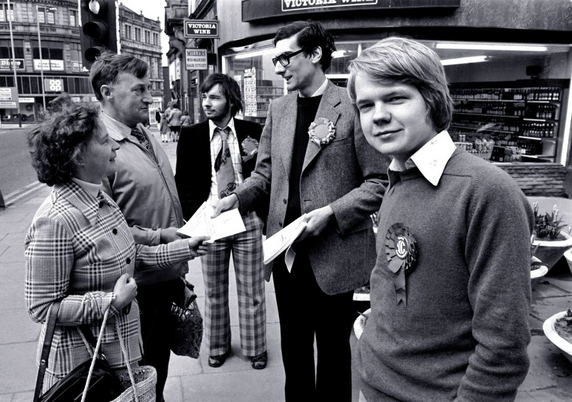 William Hague canvassing for the UK Conservatives