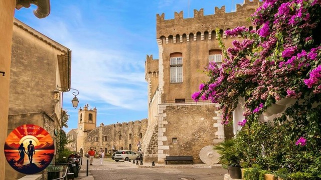 CAGNES-SUR-MER - Beautiful Old Town on Côte d'Azur🇫🇷