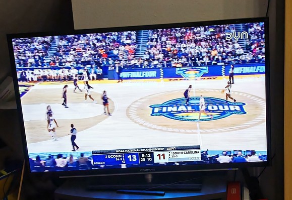 Fernsehbild vom Spiel Uconn gegen South Carolina