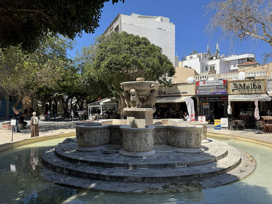 Morosini-Brunnen