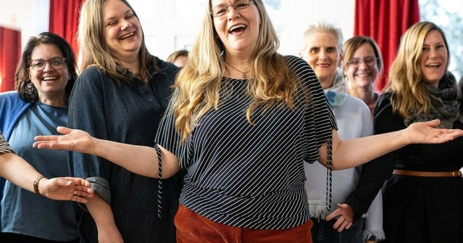 Andrea Canta will die Menschen zum Singen bringen