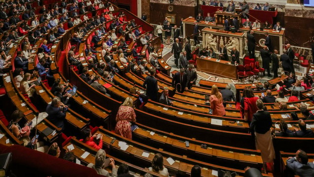 la réforme du mode de scrutin adoptée à l'Assemblée
