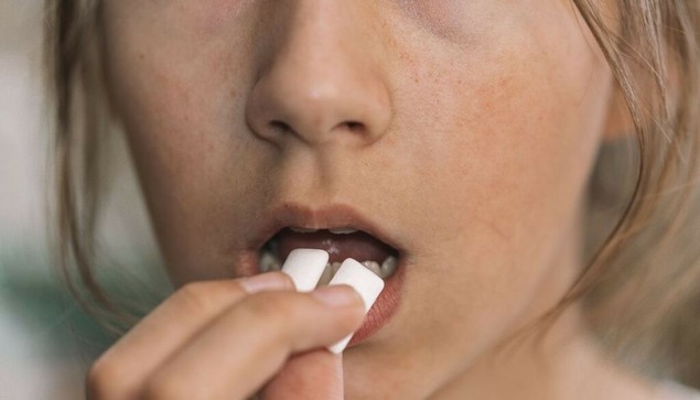 Antivirale Wirkung: Kaugummi gegen Grippe und Herpes