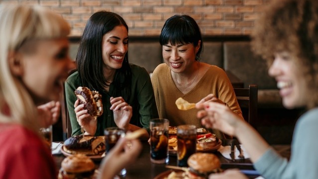 The End Of Casual Dining? Chain Restaurants Shutter By The Hundreds As Prices Increase By 34%