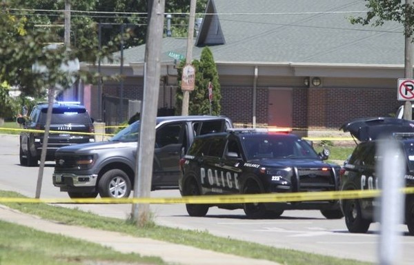 Un adolescent tue ses parents pour financer un complot visant à assassiner Donald Trump
