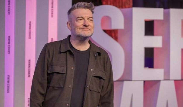 « Black Mirror » saison 7. Pour son créateur Charlie Brooker, « on vit dans un présent
