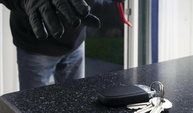 Home-jacking : à Nantes, un adolescent interpellé au volant d’une voiture volée