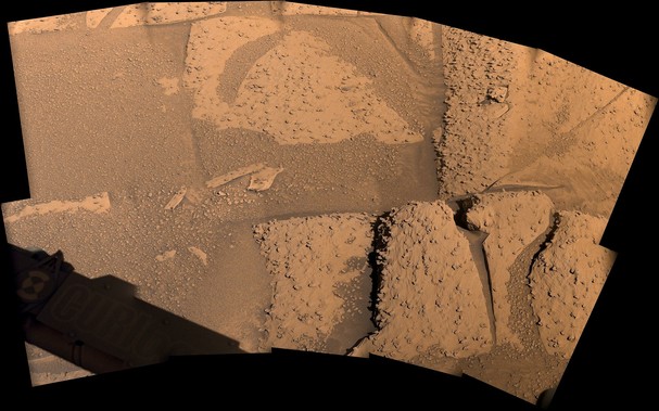MSL_-_Sol_4510_-_MastCam_(54453770171).jpg