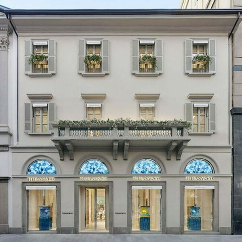 ティファニー、ヨーロッパ最大の旗艦店をミラノにオープン - FashionNetwork 日本