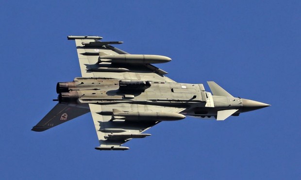 Un Typhoon de la Real Fuerza Aérea Británica participa en el Programa de Liderazgo Táctico de la OTAN en Albacete, el 21 de noviembre de 2024. (Joan Valls / Urbanandsport /NurPhoto / Getty)