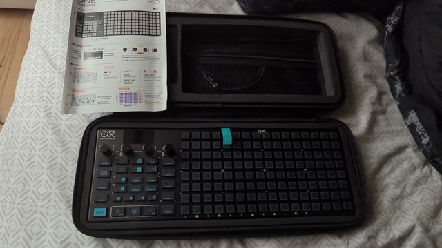 device in case with quick guide