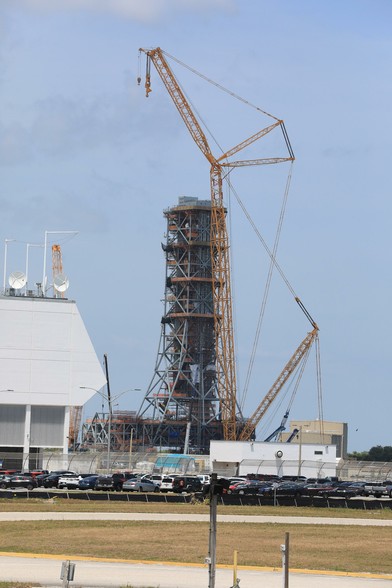 Artemis_Mobile_Launcher_II_(KSC-20250423-PH-KLS01_0003).jpg