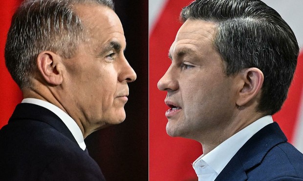 El liberal Mark Carney, actual primer ministro de Canadá, y el conservador Pierre Poilievre, líder de la oposición, en sendos actos de campaña en Edmonton, este abril. (Artur Widak / NurPhoto / Getty)