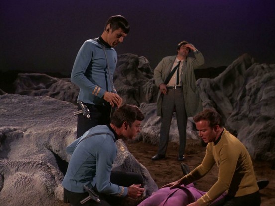 Columbo in a scene from TOS