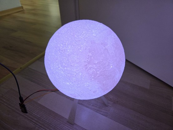 testing the lamp with the esp still outside