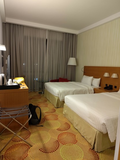 Chambre d'hôtel avec 2 lits jumeaux