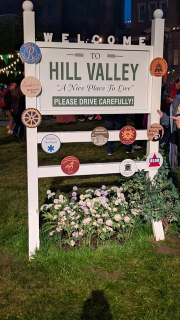 1955 Hill Valley sign