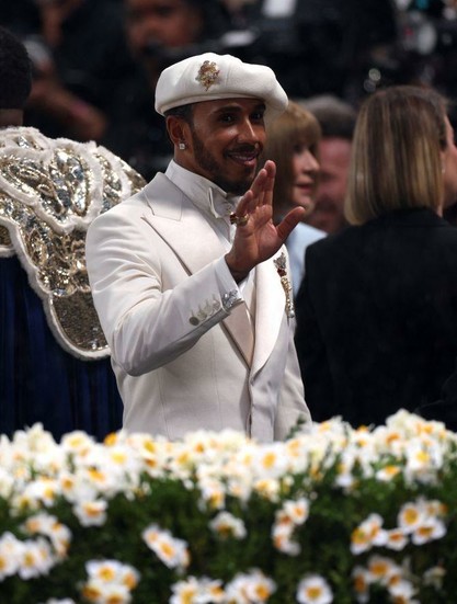 Lewis Hamilton és un dels coamfitrions de la Met Gala (REUTERS/Jeenah Moon)