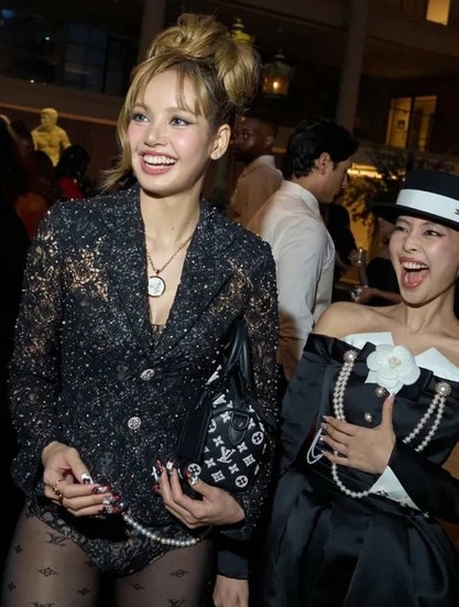 Lisa with Jennie at the Met Gala 2025