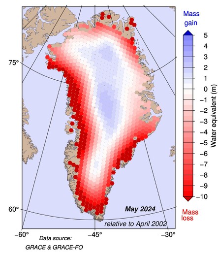 Map showing Greenland where the ice sheet is coloured shades of red to indicate where it has lost ice and blue in the centre where it has gained ice.