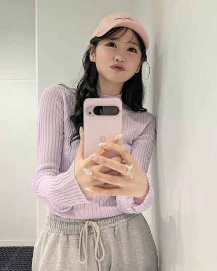 FRUITS ZIPPER・櫻井優衣、春を感じるコーディネートを投稿するもまさかのハプニングが発生！？ | 話題の投稿 | スポーツブル (スポブル)