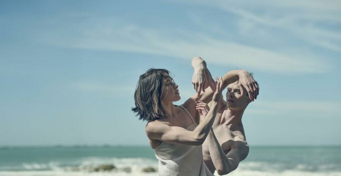 NZDC artist Stella Clarkson and RNZB principal Joshua Guillemot-Rodgerson. Photographed by Ross Brown.