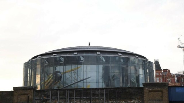 Tom Cruise spotted on roof of London’s BFI IMAX ahead of ‘Mission: Impossible’ release