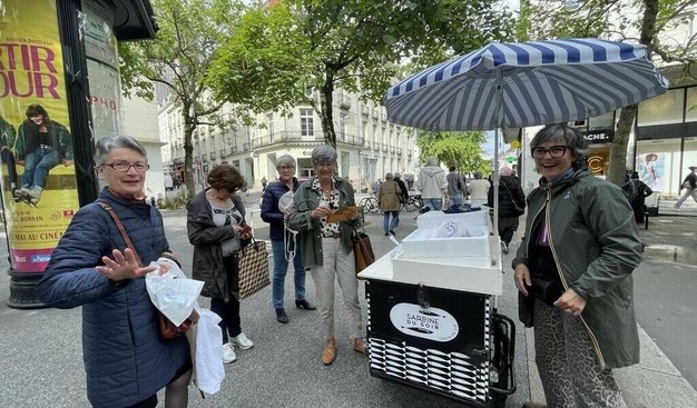Madame Sardine a pris ses quartiers rue du Calvaire, à Nantes, jusqu’en septembre