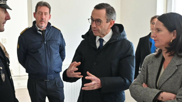 ils déploient une banderole contre Bruno Retailleau, la police les place en garde à vue