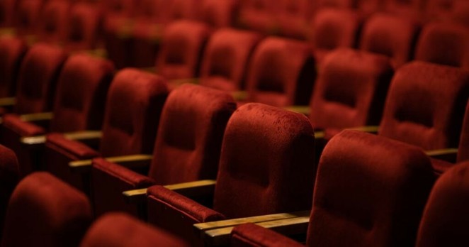 La fréquentation des cinémas dans le monde a reculé pour la première fois depuis le Covid
