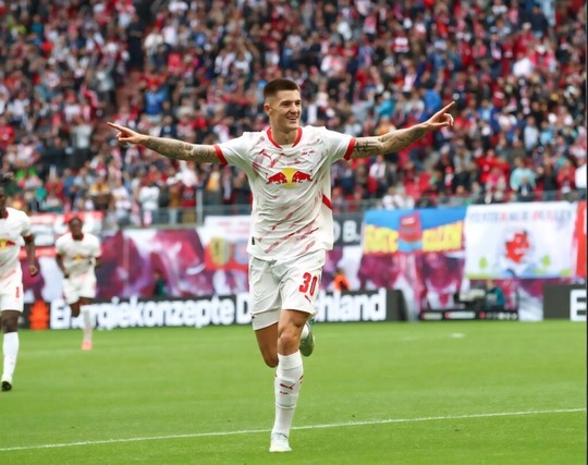 Benjamin Šeško's Imminent Exit from Leipzig – Potential Transfer👀