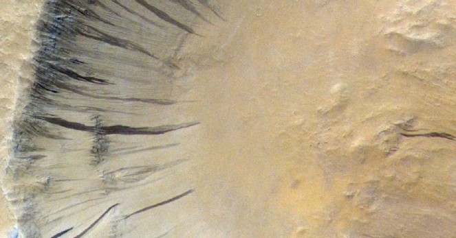 Slope streaks on Mars, as photographed by CASSIS