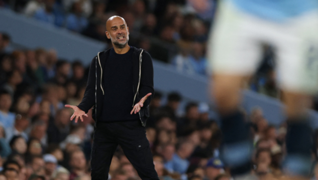 Pep Guardiola durant el partit del City contra el Bournemouth (Reuters)