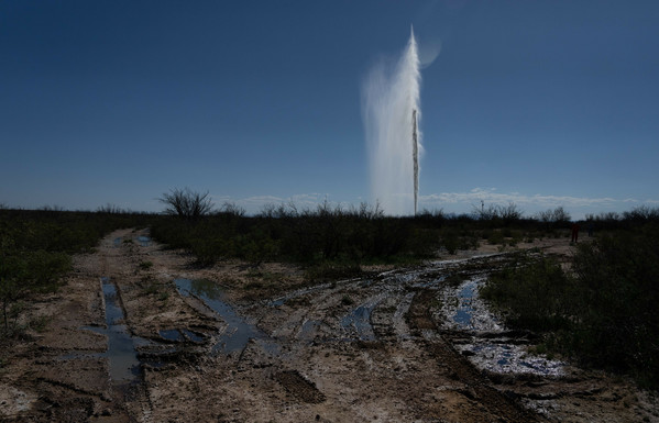 The Biggest US Oil Field Is at Risk of Poisonous Water Leaks, Texas Warns