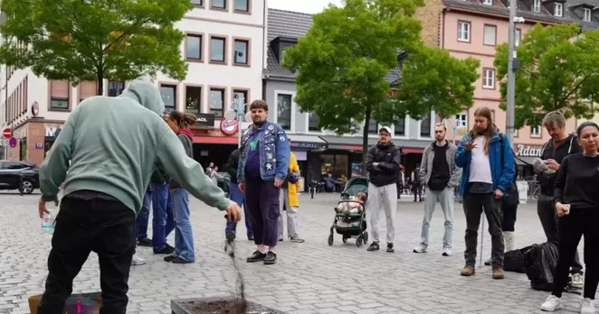Polizeieinsatz mit Todesfolge: Landgericht wertet Instagram-Post als „berechtigte Machtkritik“ - Mannheim