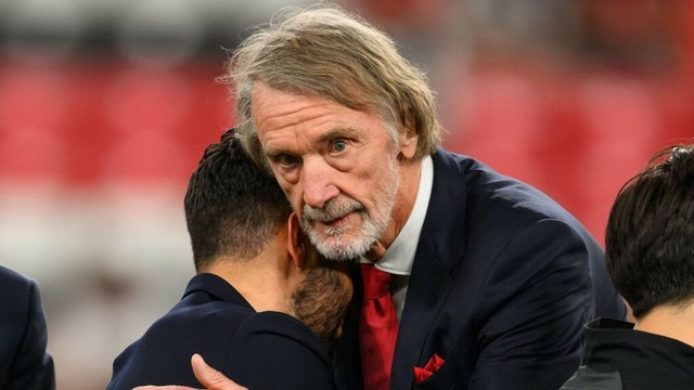 Man Utd finances in 'really big trouble' as Amorim needs '12 players'; Wirtz transfer = title 21 for Liverpool