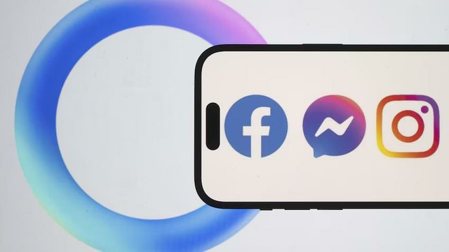 Graphic of a phone with Meta SoMe logos in front of a blue logo.