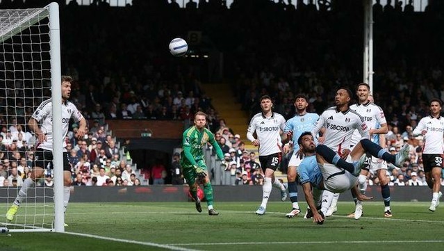 Gundögan ha fet un espectacular gol de xilena al camp del Fulham (Reuters)